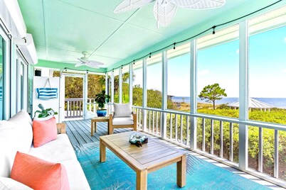 Oceanfront on a Private Beach-Hot Tub-Beautifully Remodeled-Dog Friendly Beach
