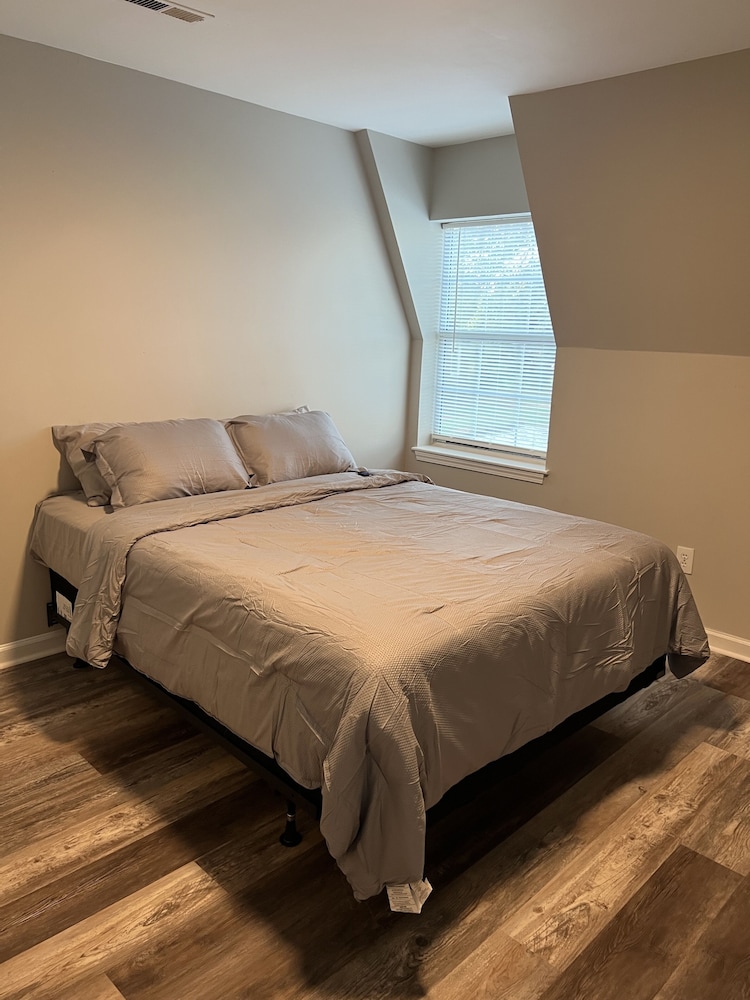 Tiger's RefugeApt A 1br,1ba 10 mins from Clemson University Anderson