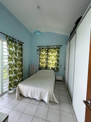 2 bedrooms, WiFi, bed sheets