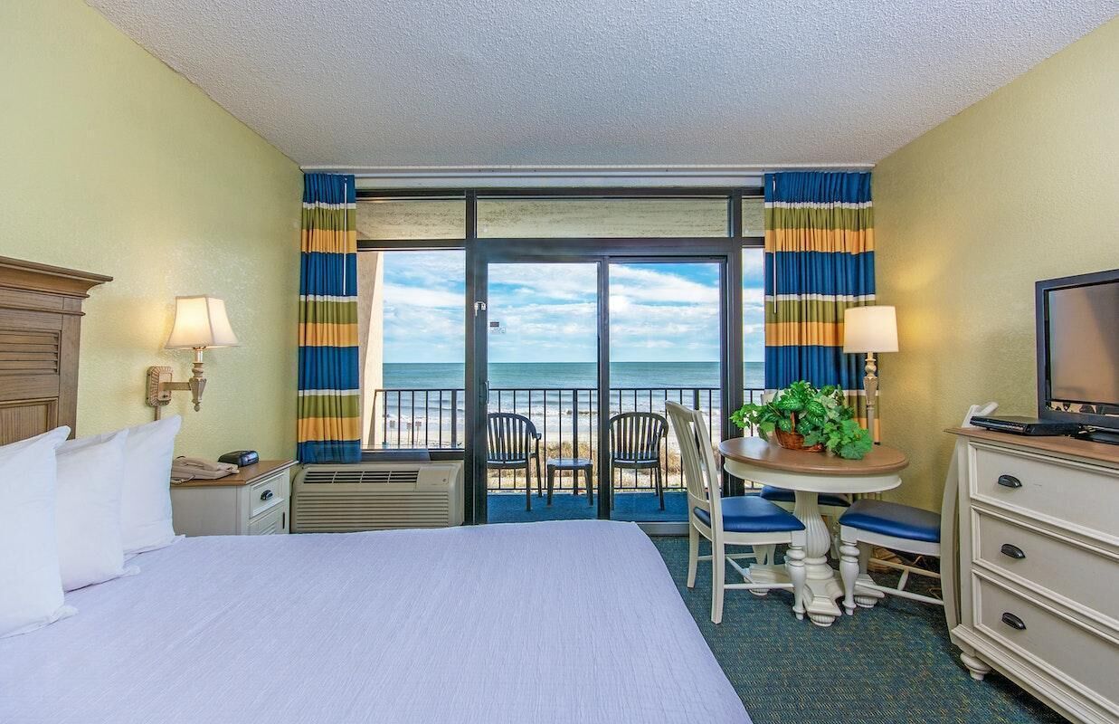 2 bedrooms, internet, bed sheets