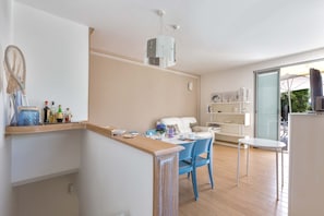 Villa | Dining room