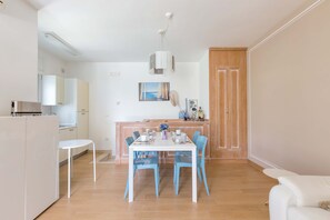 Villa | Esszimmer