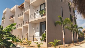 Fachada de la propiedad