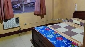 Habitación individual básica | Escritorio, espacio para trabajar con laptop y wifi gratis