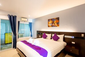 Premium Studio, 1 King Bed, Non Smoking | Premium bedding, in-room safe, desk, laptop workspace - The Great at Patong Hotel (Patong)