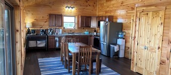 Starry Night at Red River Gorge: Wi-Fi / Hot Tub