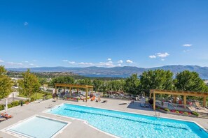 Piscine extérieure, piscine chauffée