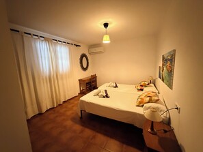Room - Villa Cal Roma with swiming pool in the countryside (Pollensa)