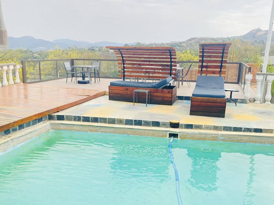 14 piscinas externas