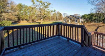 Tigers Refuge:Apt B 1br/1ba 10 min from Clemson U.