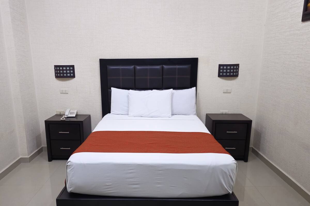 Chambre Simple Classique, accessible aux personnes à mobilité réduite, non-fumeur