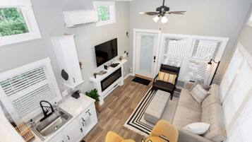 TV, fireplace, DVD player