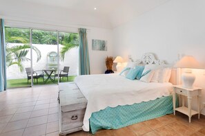 5 bedrooms, in-room safe, desk, iron/ironing board