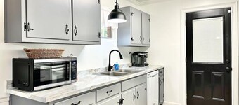 6 Mins to Stone Mtn Park, Outdoor Living & Dining