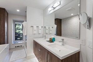 Shower, hair dryer, towels - Enclave at Deer Valley - Two Bedroom with Spa #5 by Deer Valley Resort (Park City)
