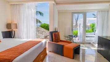 Sian Kaan Junior Suite | Artículos del minibar gratis y caja de seguridad en la habitación