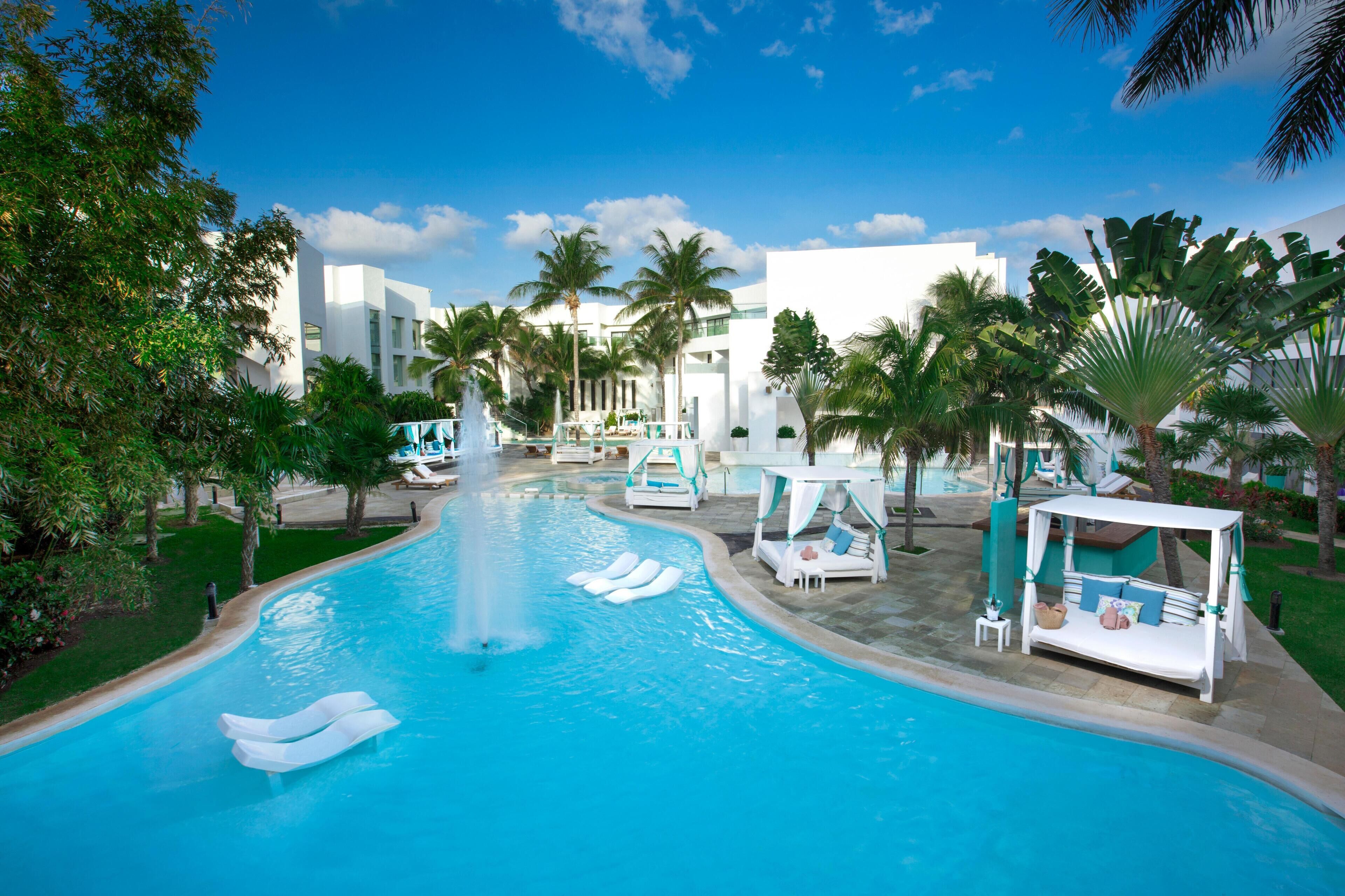 2 outdoor pools, free cabanas, pool umbrellas