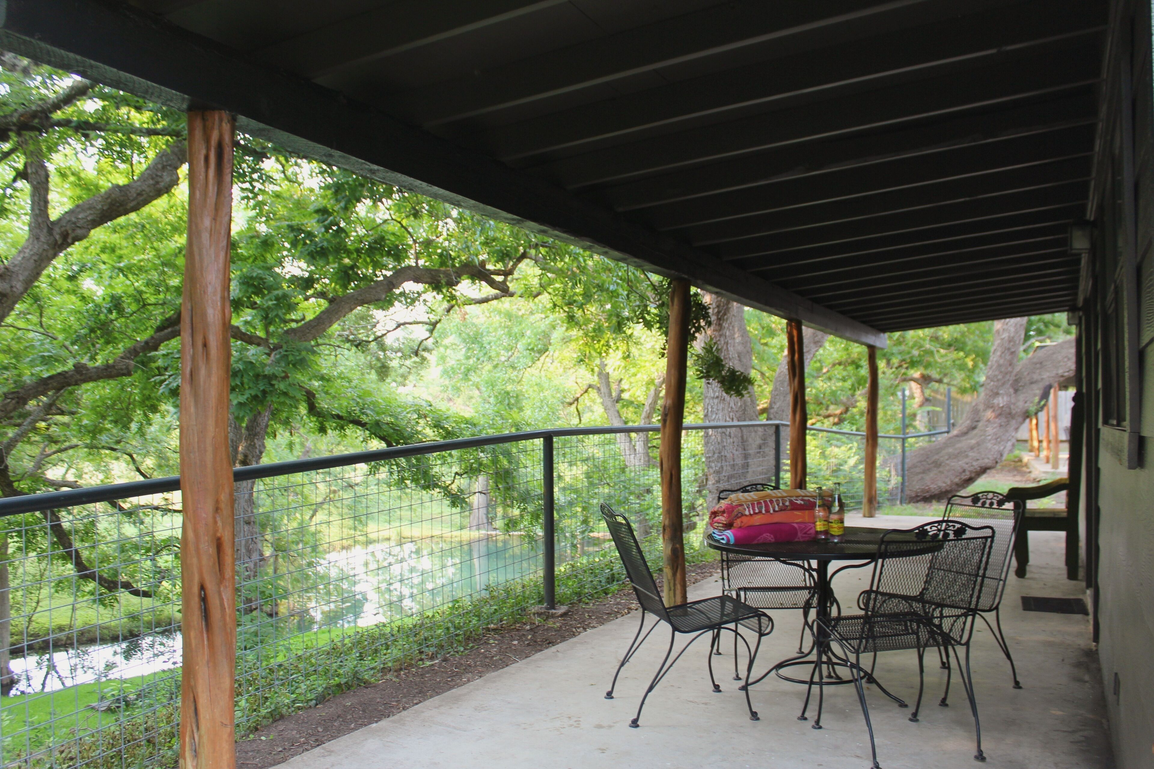 Premier Cabin, 2 Bedrooms, River View | Terrace/patio