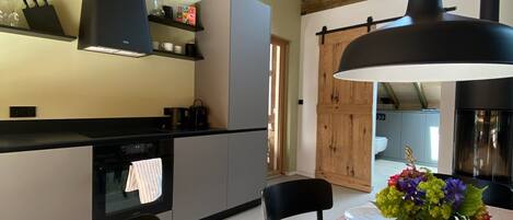 Réfrigérateur, four, plaque de cuisson, lave-vaisselle