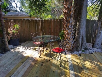 2BR! Cozy -Quaint - Centrally Located!