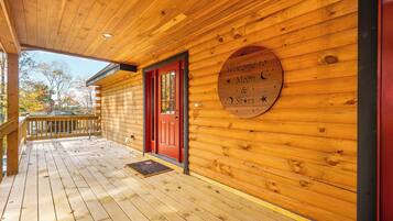 House (5 Bedrooms) | Property amenity