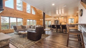 House (5 Bedrooms) | Property amenity