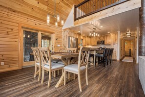 House (5 Bedrooms) | Property amenity