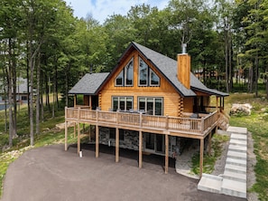House (5 Bedrooms) | Front of property