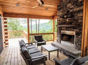 Property amenity - Moon and Stars by Taylor Made Deep Creek (McHenry)