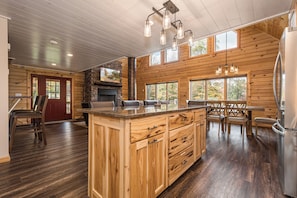 House (5 Bedrooms) | Property amenity