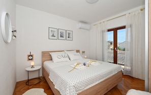 2 Schlafzimmer, Bügeleisen/Bügelbrett, Reisekinderbett, WLAN