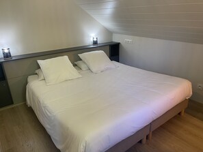 2 slaapkamers, een strijkplank/strijkijzer, wifi, beddengoed