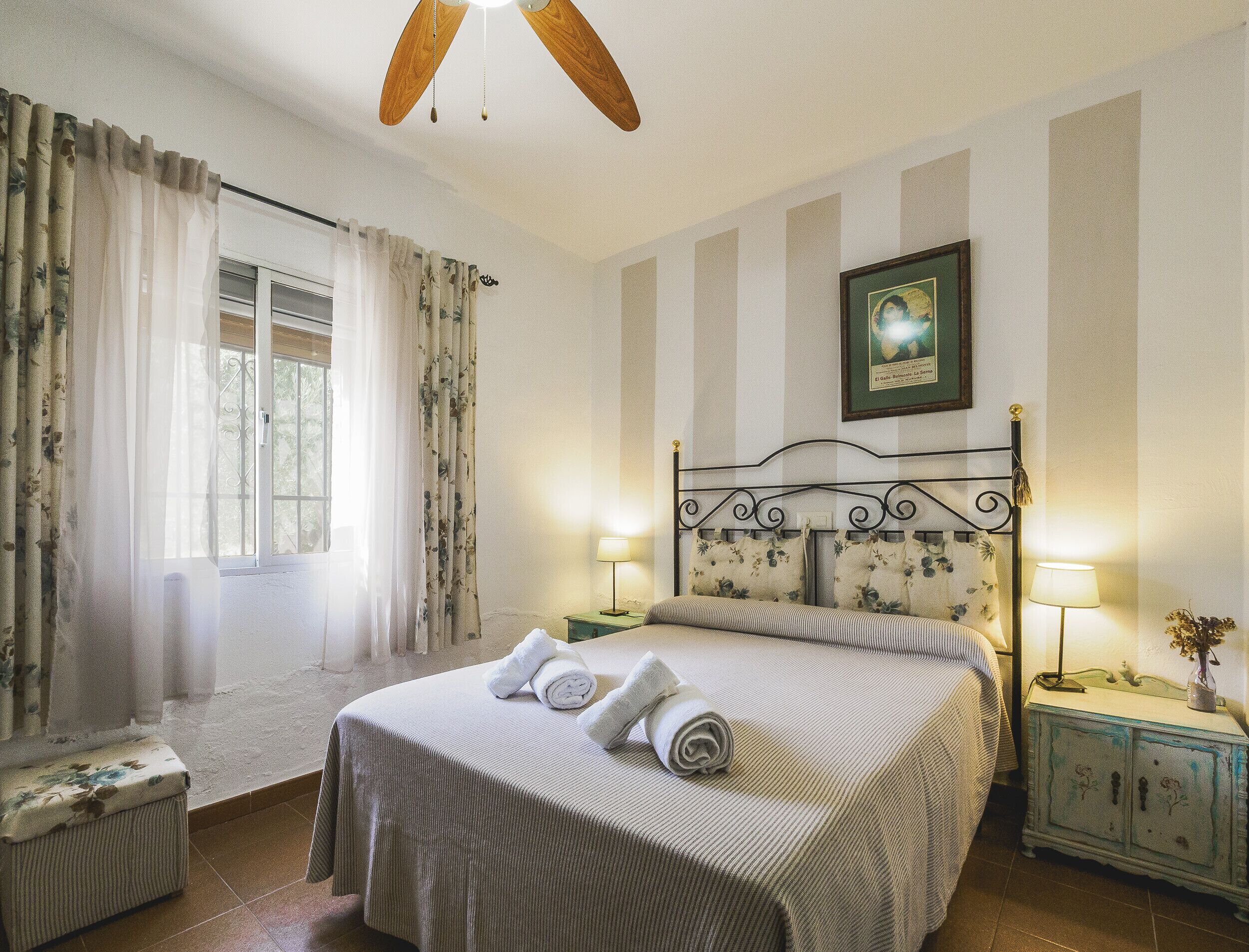 4 habitaciones, tabla de planchar con plancha y wifi gratis 