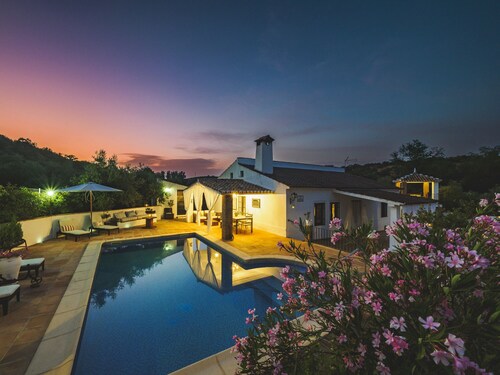 Cubo's Casa Rural Mar Verde / piscina privada / free wifi / BBQ