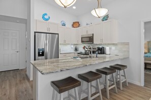 Fridge, microwave, oven, stovetop - Brand new August 2023 3 BR, 2 BA Tarpon on stilts (Homosassa)