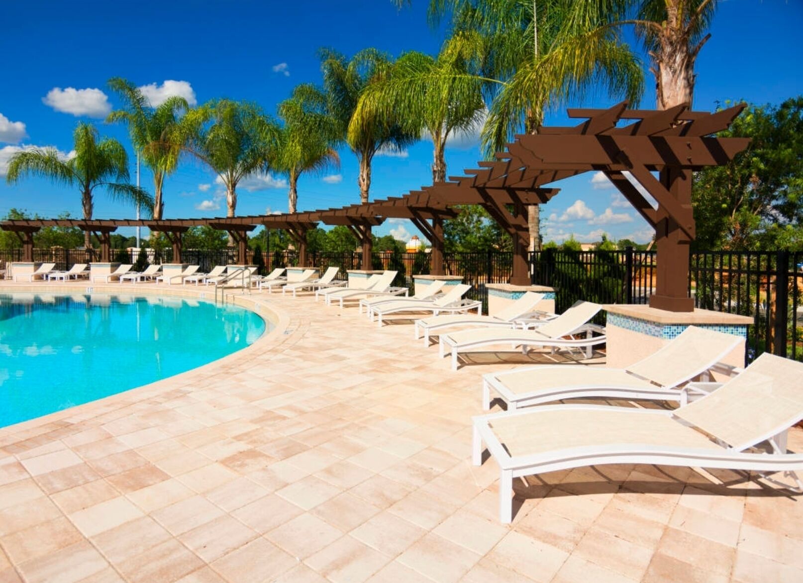 Private 1 Bedroom in Bed & Breakfast 4 bedroom 3 Bath-Resort Area- Disney area 
