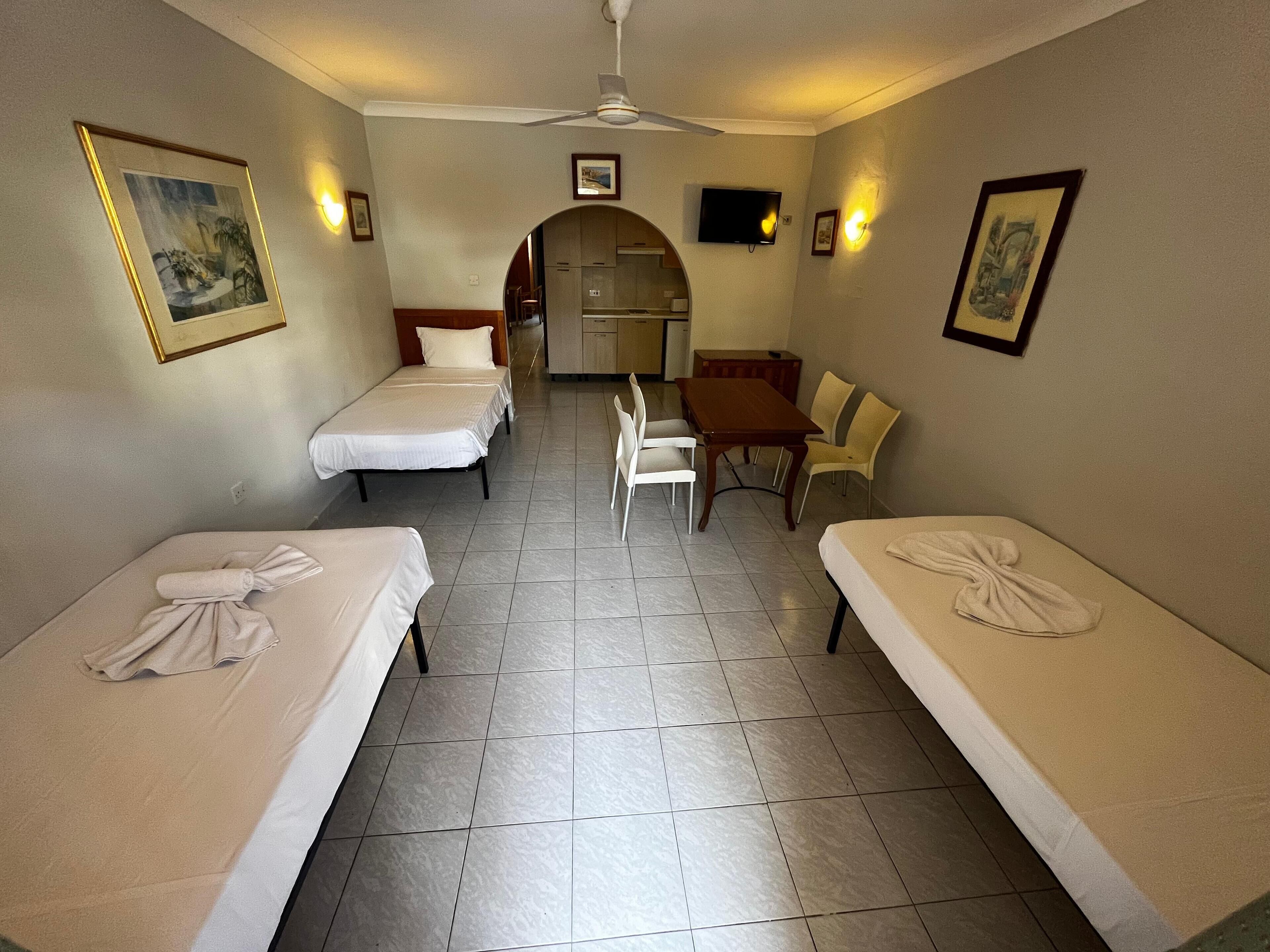 2 soverom, skrivebord, wi-fi og sengetøy