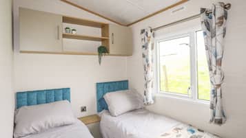 2 bedrooms, individually decorated, individually furnished, free WiFi