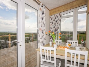 Dining - Cae'r Wylan (Pwllheli)