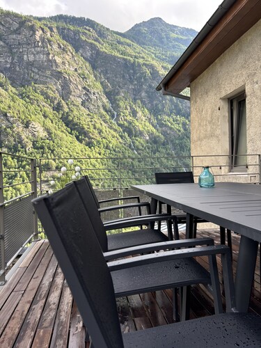 Nouveau Logement Spacieux et Cosy au Pied de Val Thorens - 16 Personnes