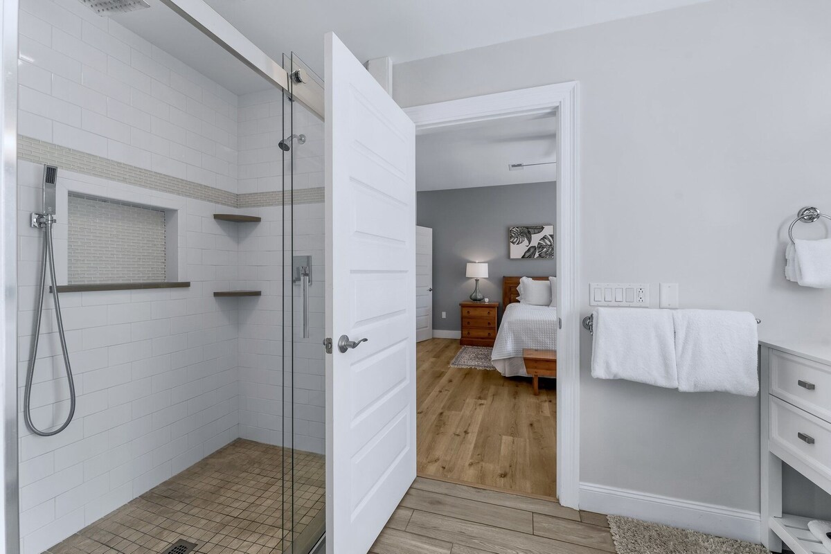 Photo 25 of Private Pool-Hot Tub - Free Golf Cart - Block to Beach - GameRoom - Rooftop Deck