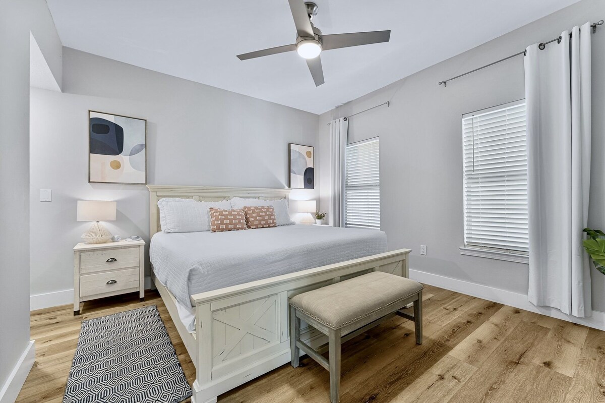 Photo 15 of Private Pool-Hot Tub - Free Golf Cart - Block to Beach - GameRoom - Rooftop Deck