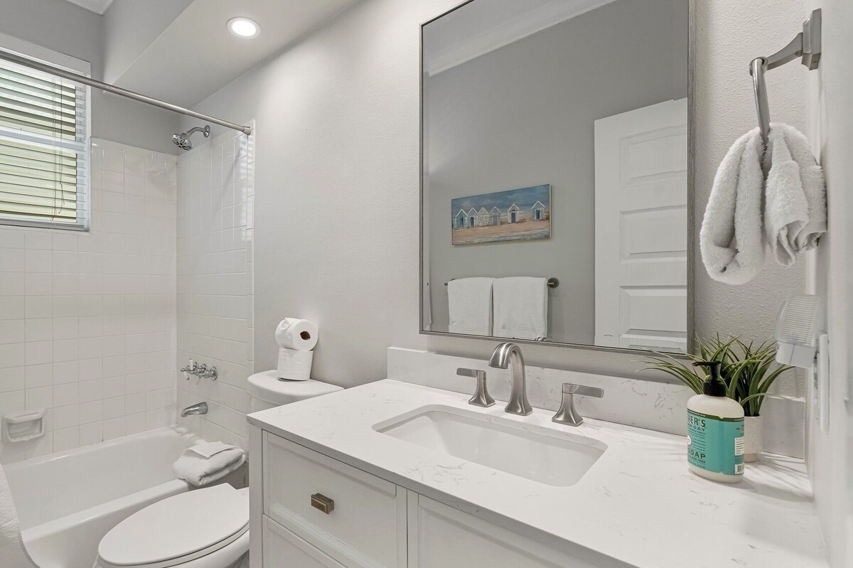 Photo 17 of Private Pool-Hot Tub - Free Golf Cart - Block to Beach - GameRoom - Rooftop Deck