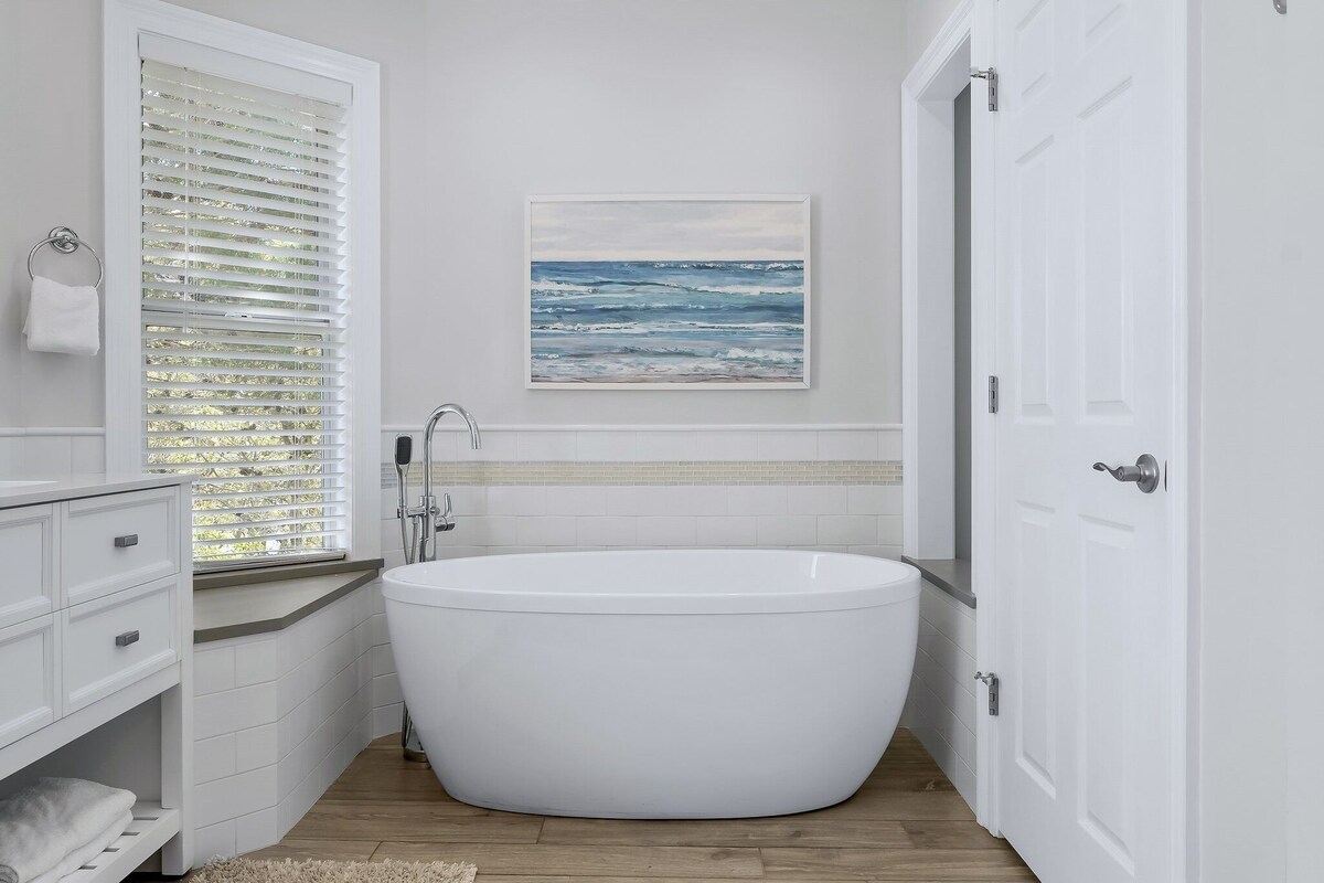 Photo 24 of Private Pool-Hot Tub - Free Golf Cart - Block to Beach - GameRoom - Rooftop Deck