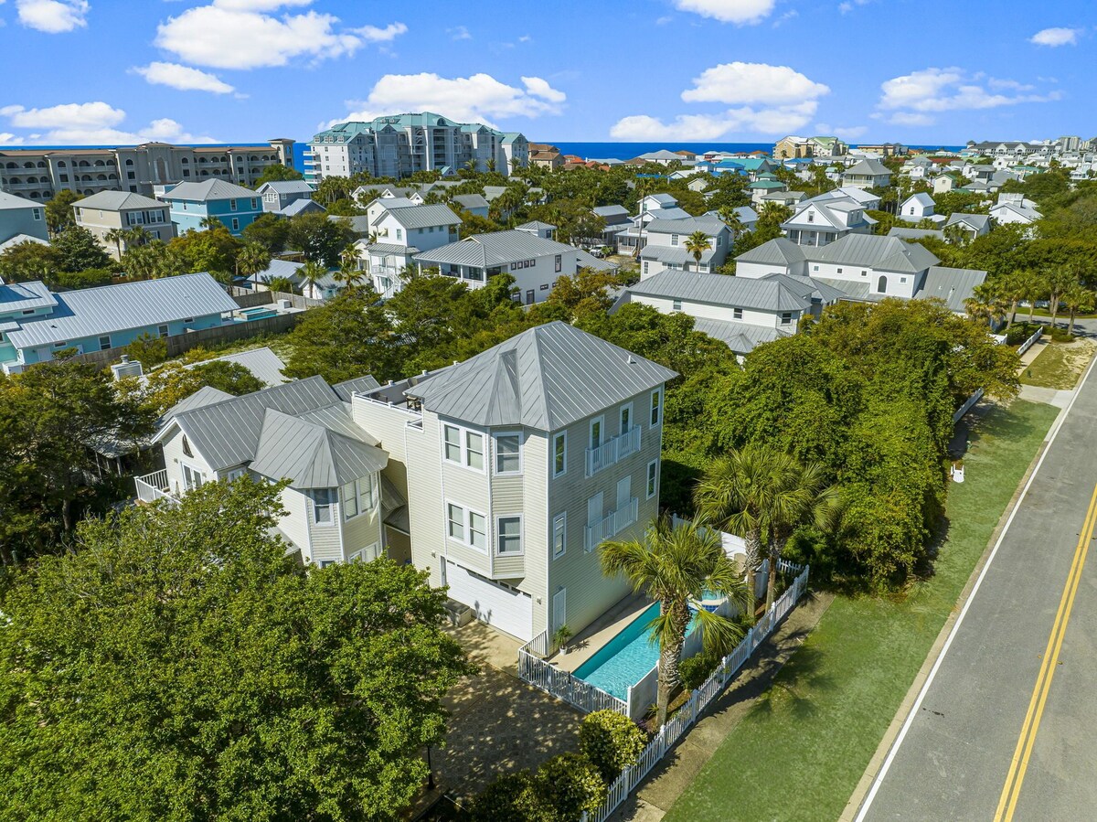 Photo 55 of Private Pool-Hot Tub - Free Golf Cart - Block to Beach - GameRoom - Rooftop Deck