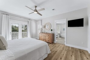 6 bedrooms, in-room safe, desk, iron/ironing board