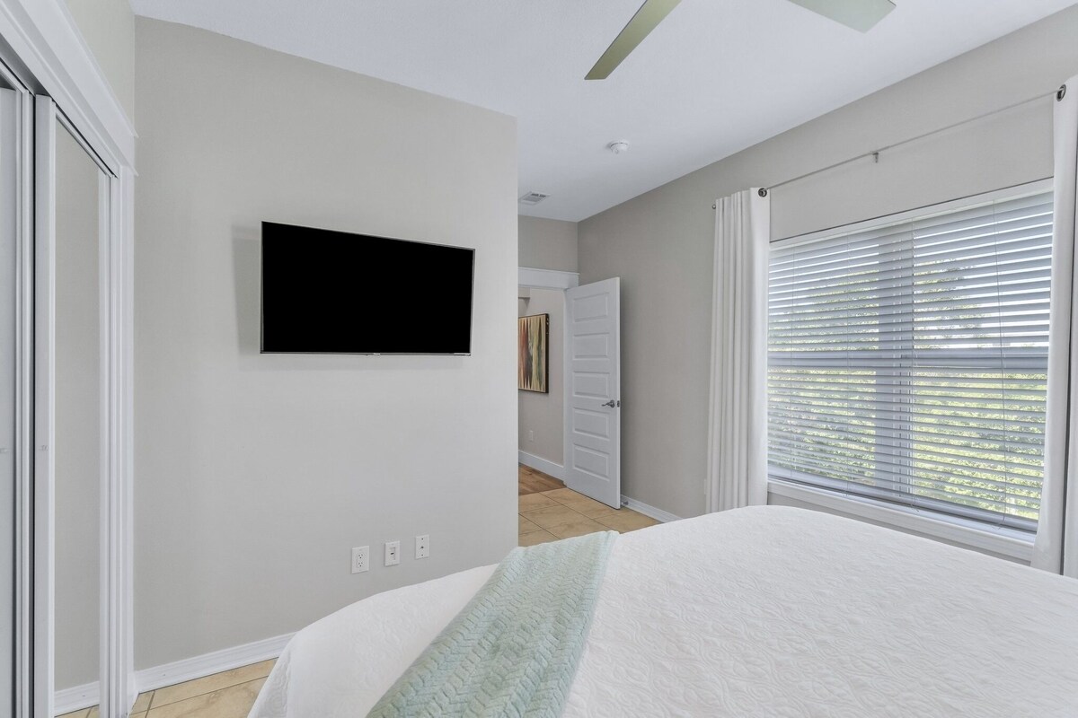 Photo 38 of Private Pool-Hot Tub - Free Golf Cart - Block to Beach - GameRoom - Rooftop Deck