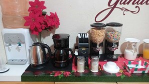 Free daily continental breakfast 