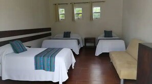 2 habitaciones, tabla de planchar con plancha y wifi gratis 