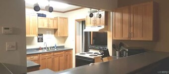 Central Lakeland Home Convenient to Downtown, Universities and Tampa & Orlando